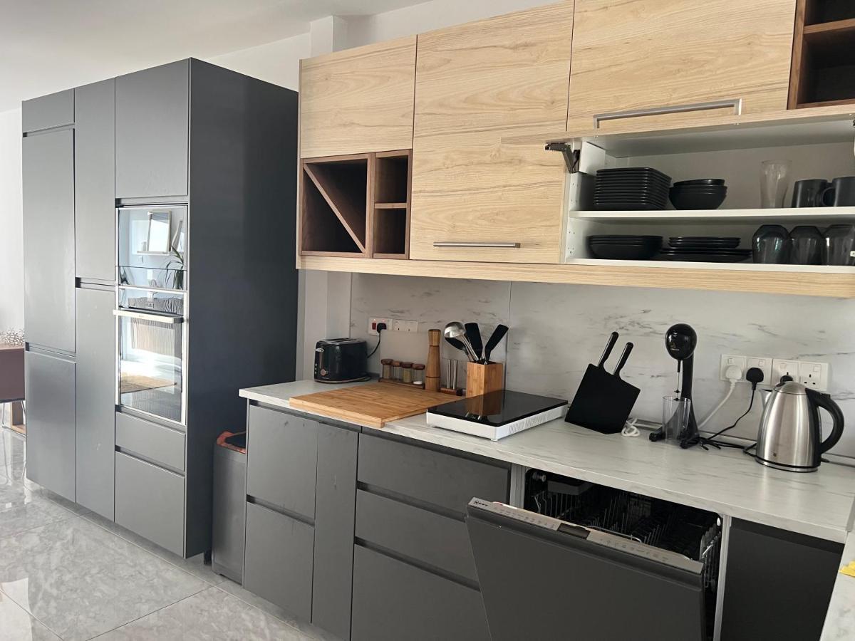 Modern Seaview Townhouse In Coral Bay (Adults Only) Apartment Peyia Luaran gambar